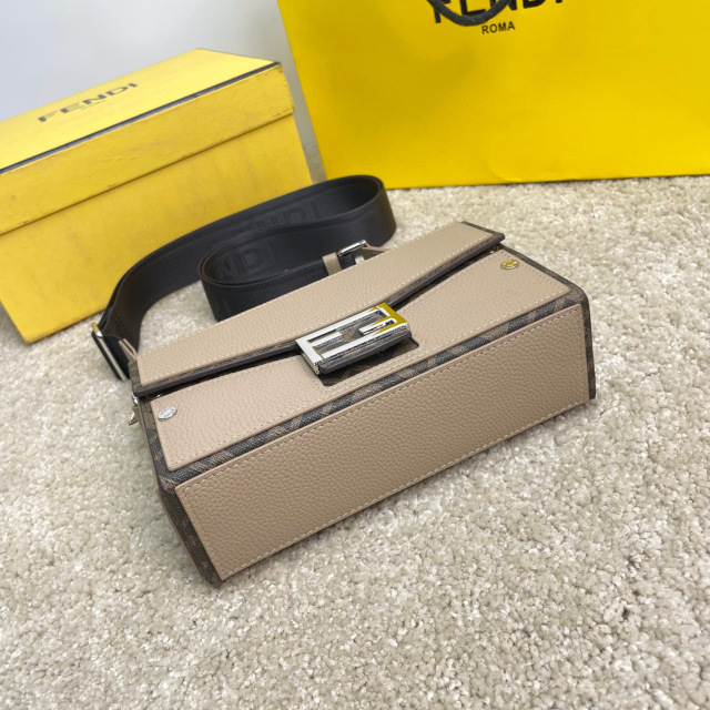 Fendi Hezibao Tasche Größe: 22 x 13 x 6,5 cm