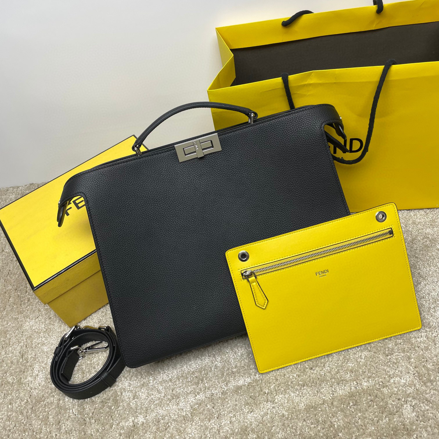 Fendi Handtasche Größe: 38*29*12cm