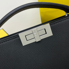Fendi Handtasche Größe: 38*29*12cm