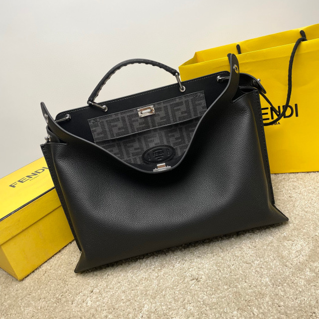Borsa a mano Fendi Dimensioni: 38*34*12cm