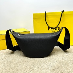 Borsa a tracolla/corriere Fendi Dimensioni: 33*18*10cm