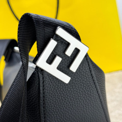 Borsa a tracolla/corriere Fendi Dimensioni: 33*18*10cm