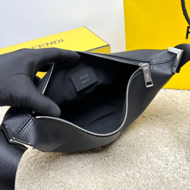 Borsa a tracolla/corriere Fendi Dimensioni: 33*18*10cm