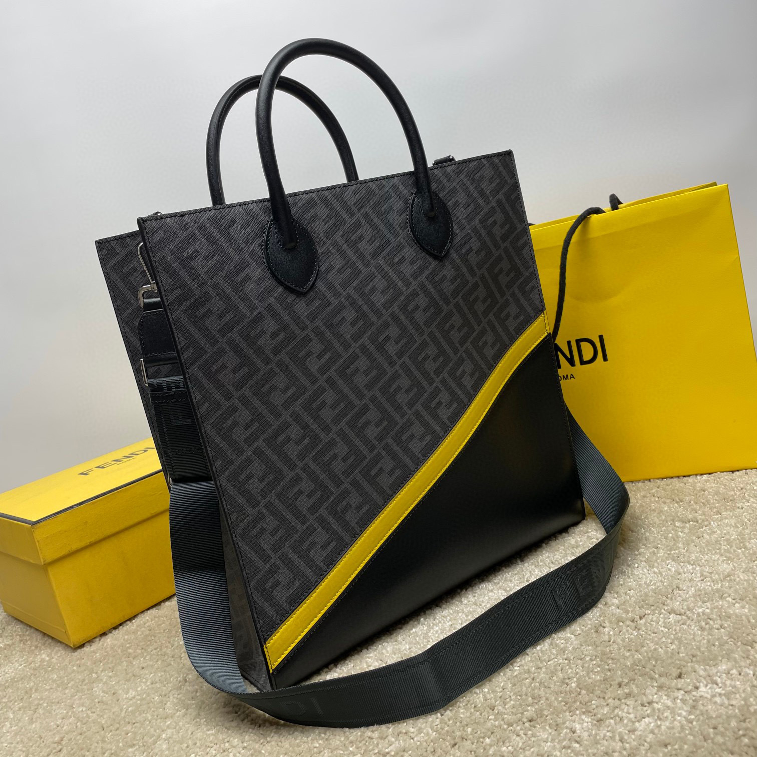 Fendi Handtasche Größe: 36*14*38cm