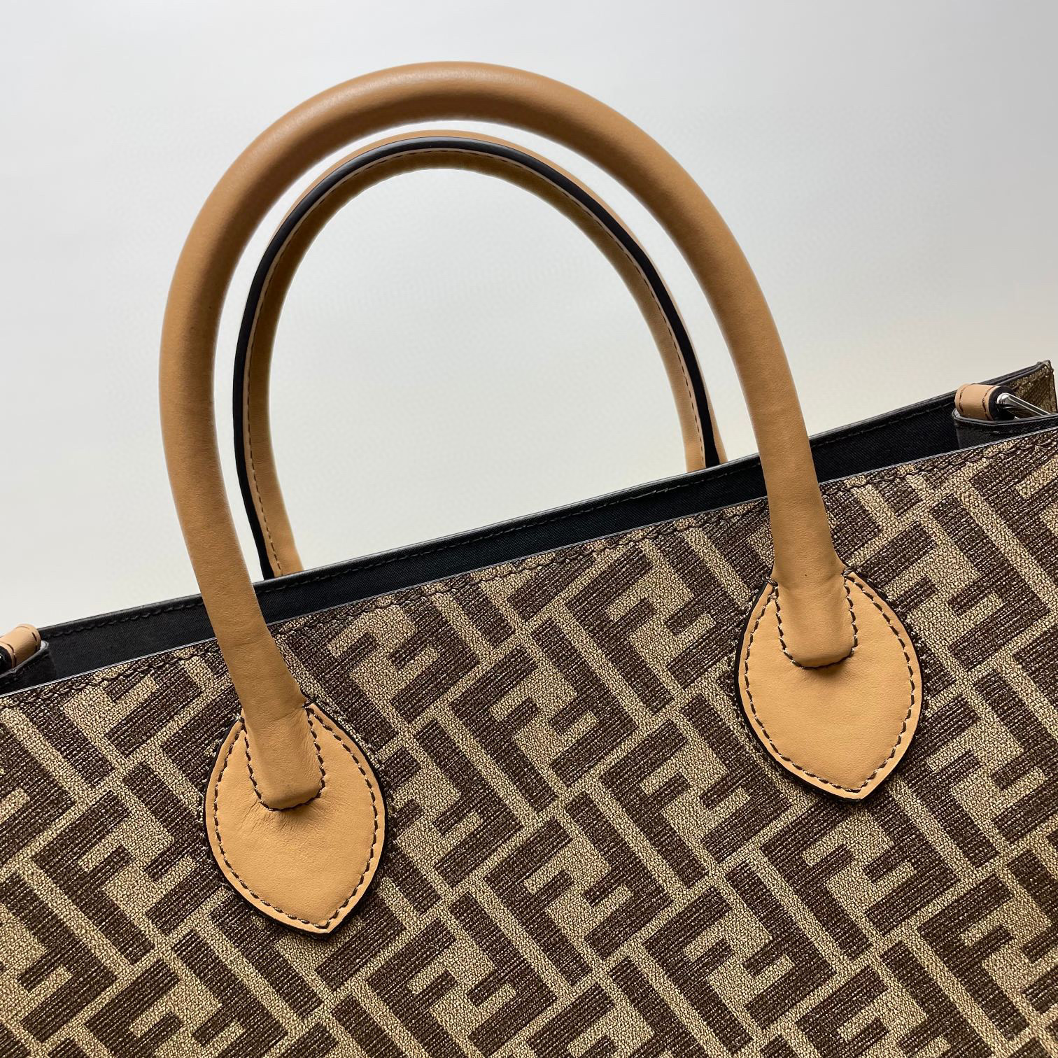 Fendi Handtasche Größe: 36*14*38cm