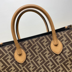 Fendi Handtasche Größe: 36*14*38cm