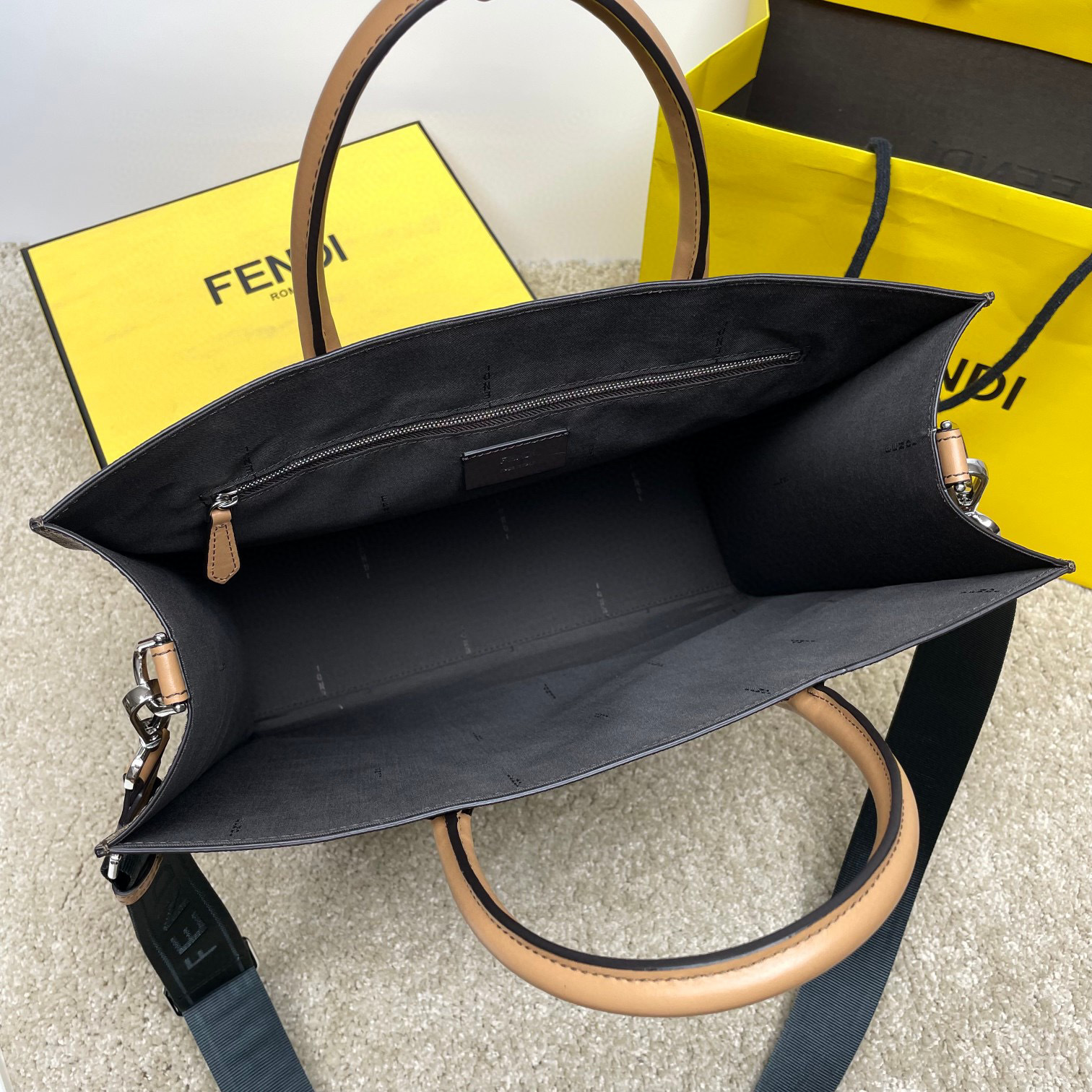 Fendi Handtasche Größe: 36*14*38cm