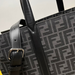 Fendi Aktentasche Größe: 40 * 20 * 35 cm