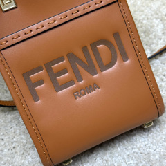 Fendi Handtasche Größe: 13*18*6,5 cm