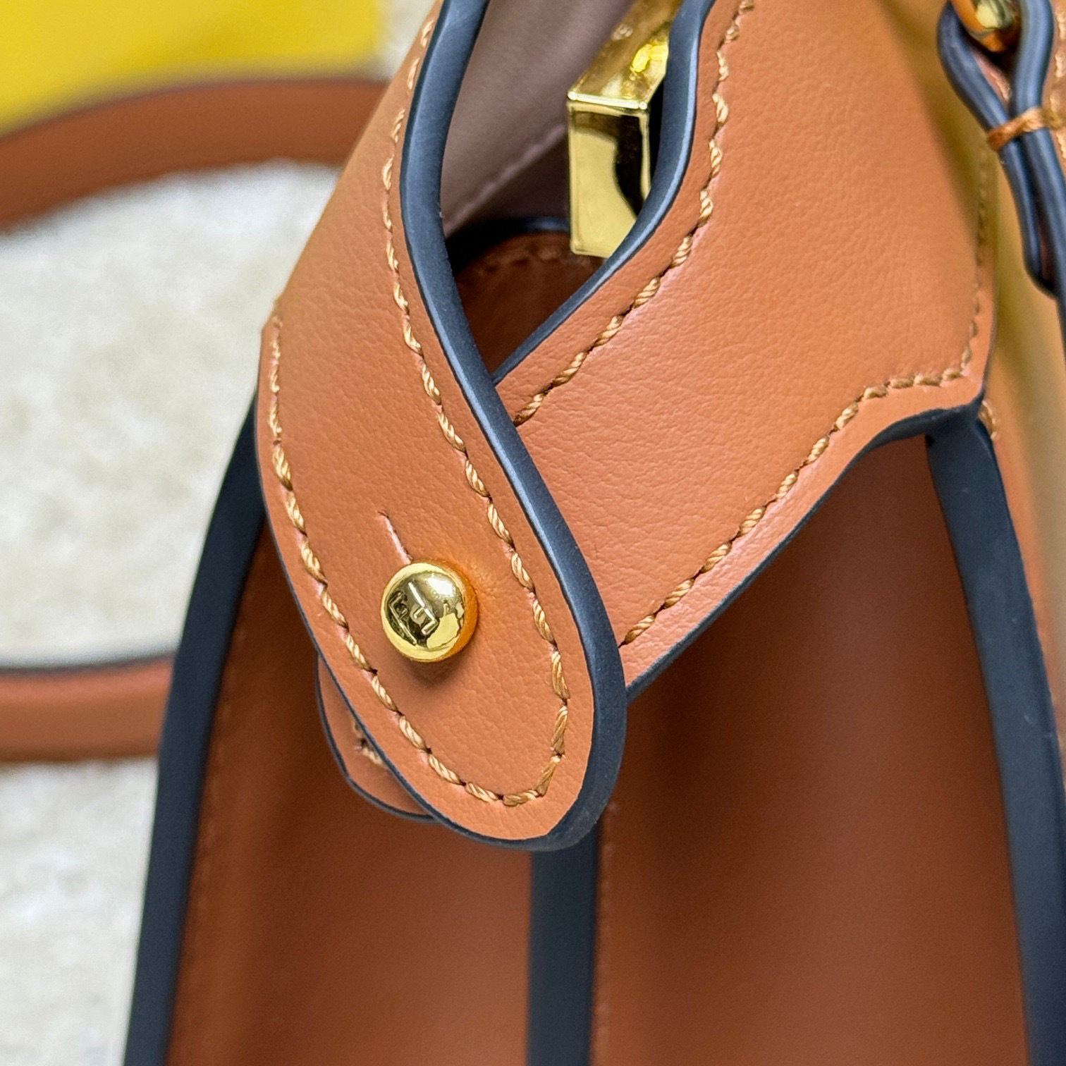 Fendi Handtasche Größe: 33*25*13cm