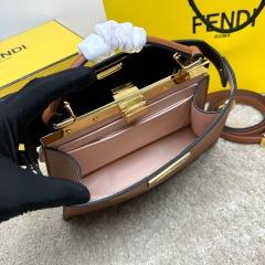 Fendi Handtasche Größe: 33*25*13cm