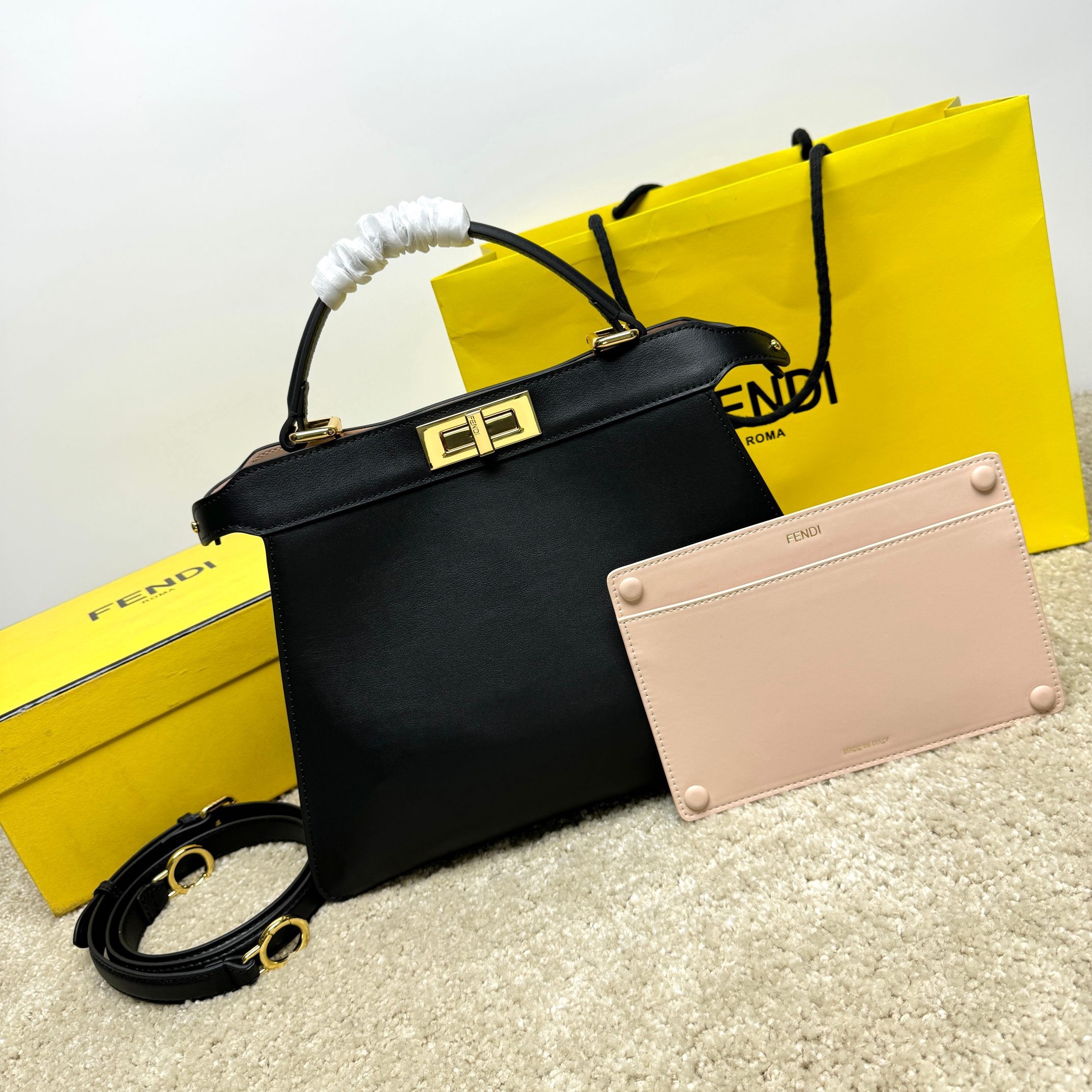 Fendi Hand bag Size：33*25*13cm