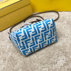 Borsa della spesa Fendi Dimensioni: 23*19.5*15cm
