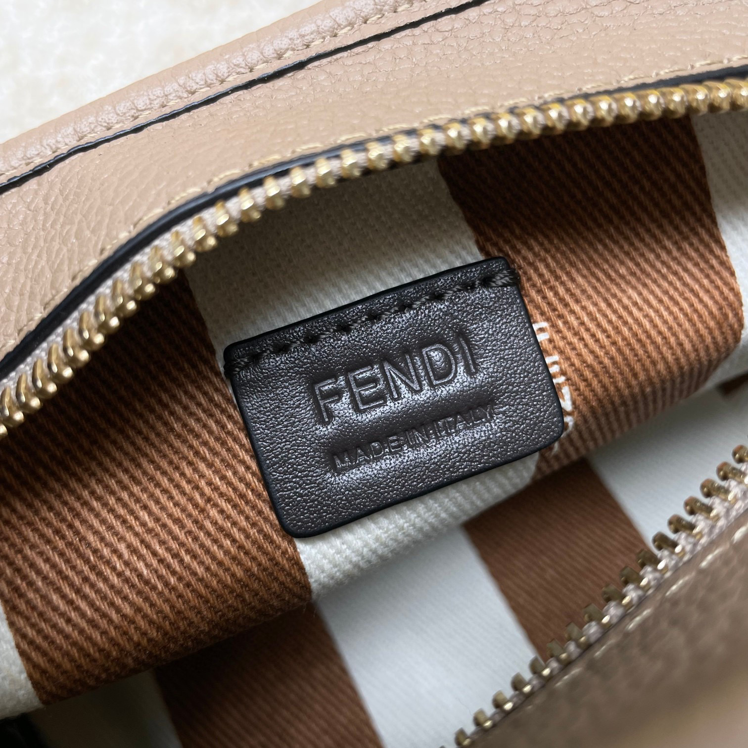 Beg beli-belah Fendi Saiz：23*19.5*15cm