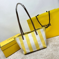 Fendi Einkaufstasche Größe: 35 x 19,5 x 32 cm