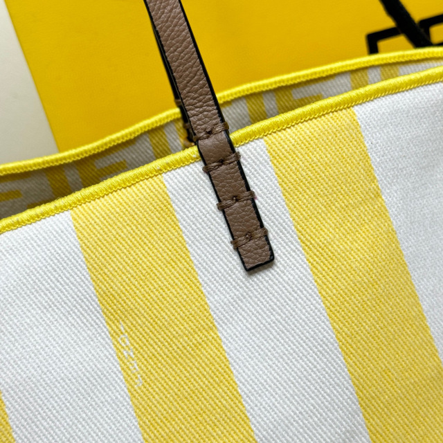 Fendi Einkaufstasche Größe: 35 x 19,5 x 32 cm