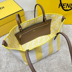 Fendi Einkaufstasche Größe: 35 x 19,5 x 32 cm
