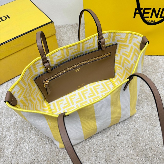 Fendi Einkaufstasche Größe: 35 x 19,5 x 32 cm