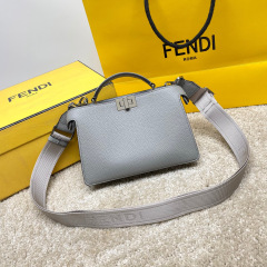 Borsa a mano Fendi Dimensioni: 23*14*6cm