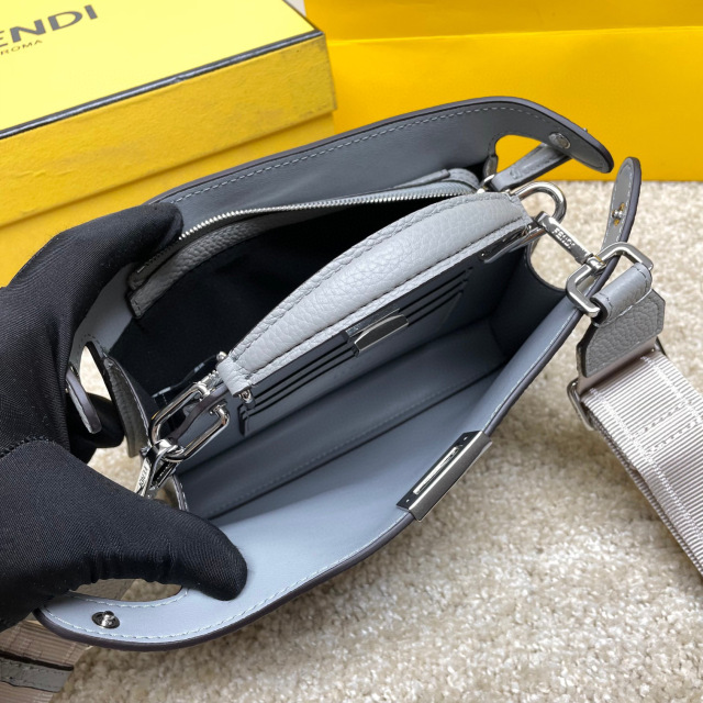 Borsa a mano Fendi Dimensioni: 23*14*6cm