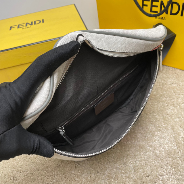 Borsa a tracolla Fendi Dimensioni: 35*20*8cm