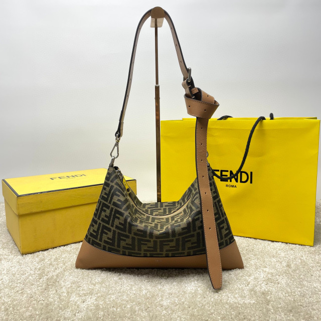 Fendi Beg bahu tunggal Saiz：34*22*5cm