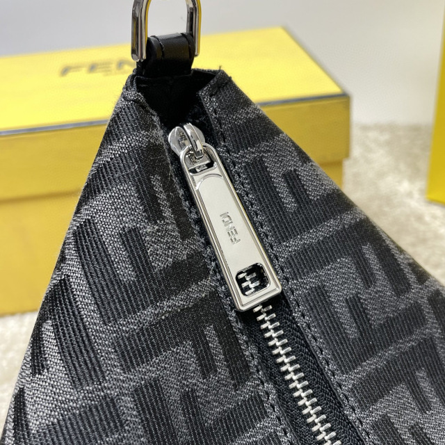 Fendi Einzelne Umhängetasche Größe: 34 * 22 * 5 cm
