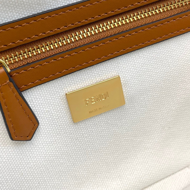 Saiz beg tangan Fendi：26*13*6sm