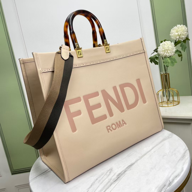 Fendi Einkaufstasche Größe: 35 x 31 x 17 cm