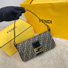 Fendi Handtasche Größe: 16*4*16cm