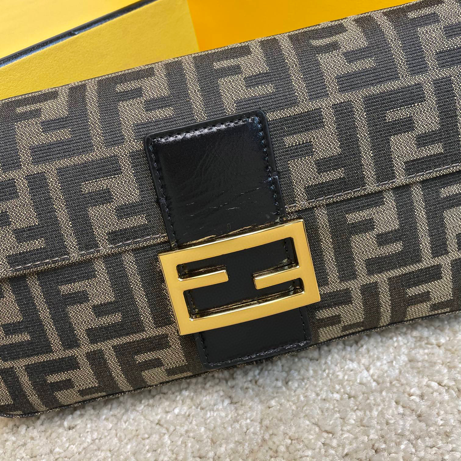 Fendi Handtasche Größe: 16*4*16cm
