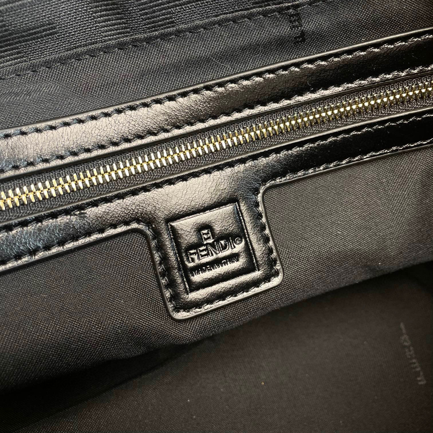 Fendi Hand bag Size：29*10.5*21cm