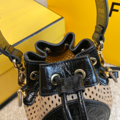 Beg baldi Fendi Saiz：17*25*15sm