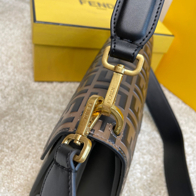 Fendi HandtascheGröße: 25*20*10cm