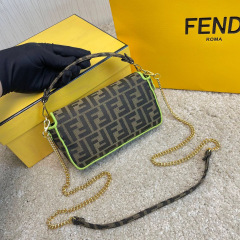 Fendi Handtasche Größe: 26*4*16cm