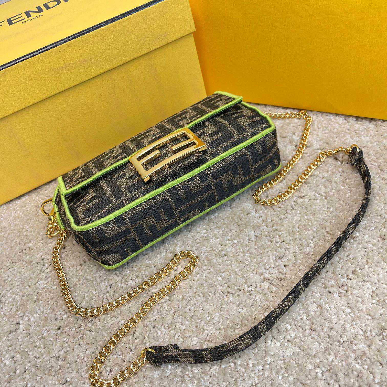 Fendi Handtasche Größe: 26*4*16cm