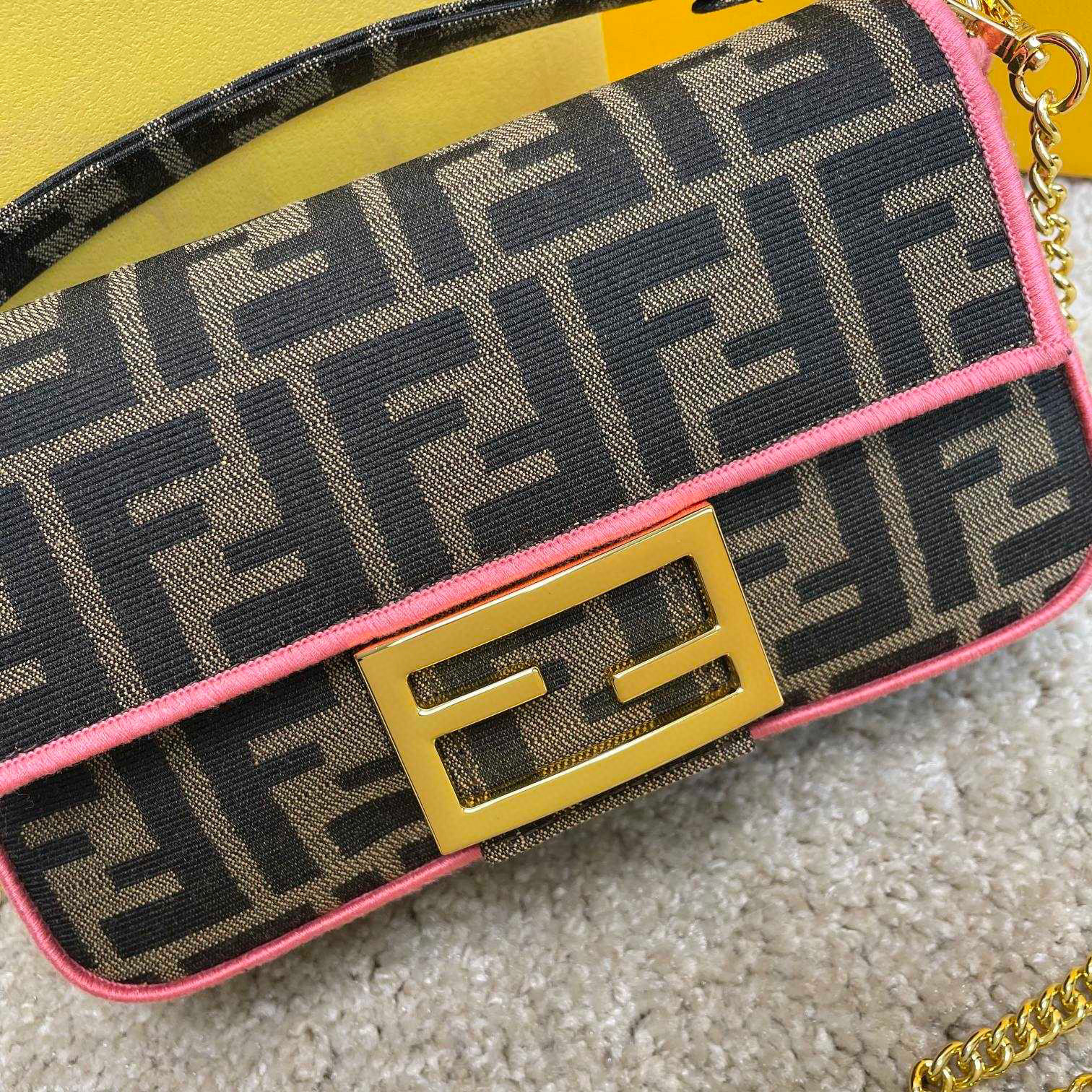 Fendi Handtasche Größe: 26*4*16cm