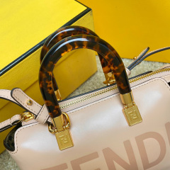 Fendi Handtasche Größe: 17*8*12cm