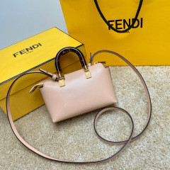 Fendi Handtasche Größe: 17*8*12cm