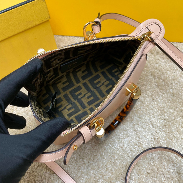 Fendi Handtasche Größe: 17*8*12cm