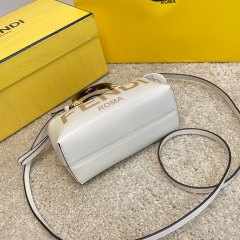 Borsa a mano Fendi Dimensioni: 17*8*12cm