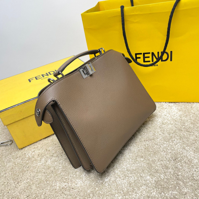 Fendi Einkaufstasche Größe: 26 x 25 x 10 cm
