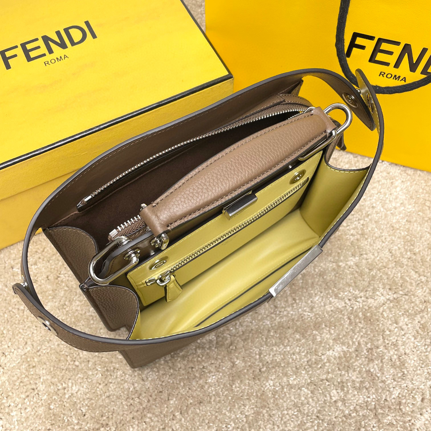 Fendi Einkaufstasche Größe: 26 x 25 x 10 cm