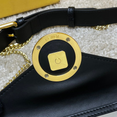 Borsa Fendi Dimensioni: 17,5*11*3,5 cm