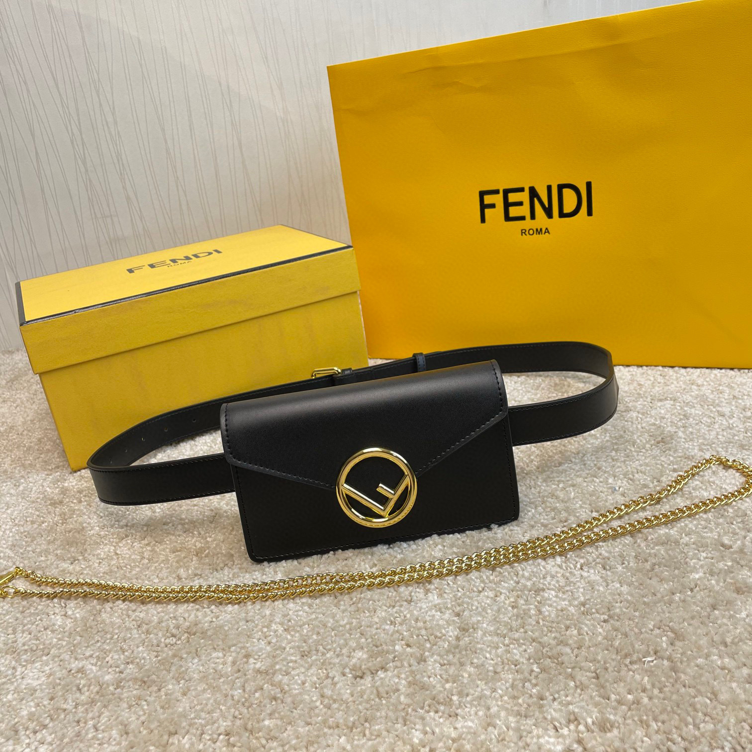 Fendi purse bag Size：17.5*11*3.5cm
