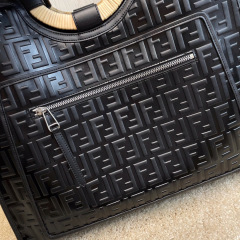 Borsa della spesa Fendi Dimensioni: 44*36*16cm