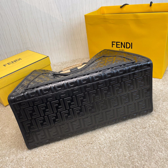 Borsa della spesa Fendi Dimensioni: 44*36*16cm