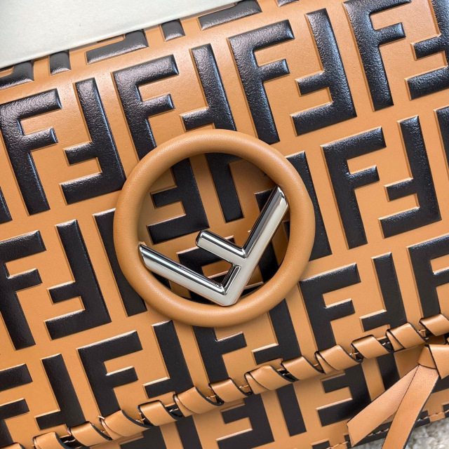Borsa a mano Fendi Dimensioni: 25*20*10cm