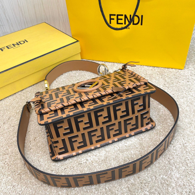 Borsa a mano Fendi Dimensioni: 25*20*10cm