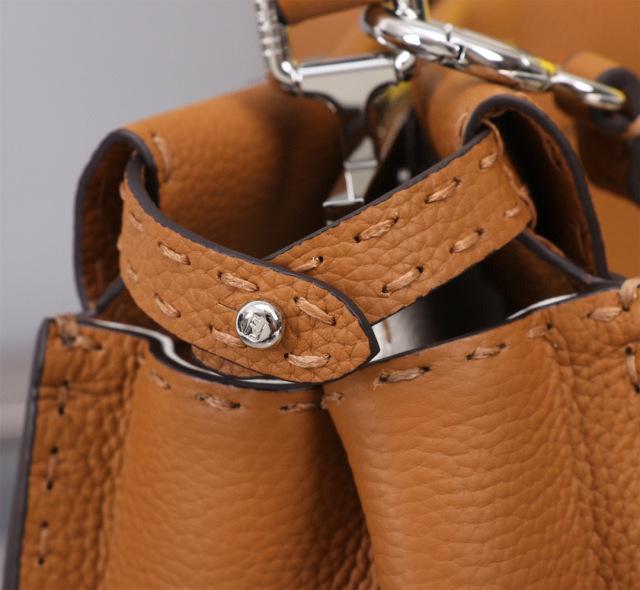 Fendi Handtasche Größe: 23*18*11cm